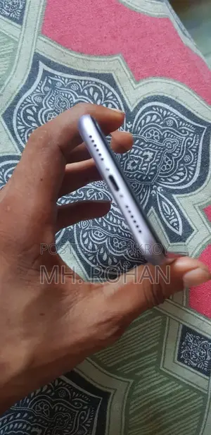 Apple iPhone 11 64 GB Purple