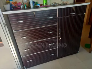 বিক্রয় হবে আকর্ষণীয় ডিজাইনের আধুনিক ওয়ারড্রব – সিদ্ধিরগঞ্জ বাজার