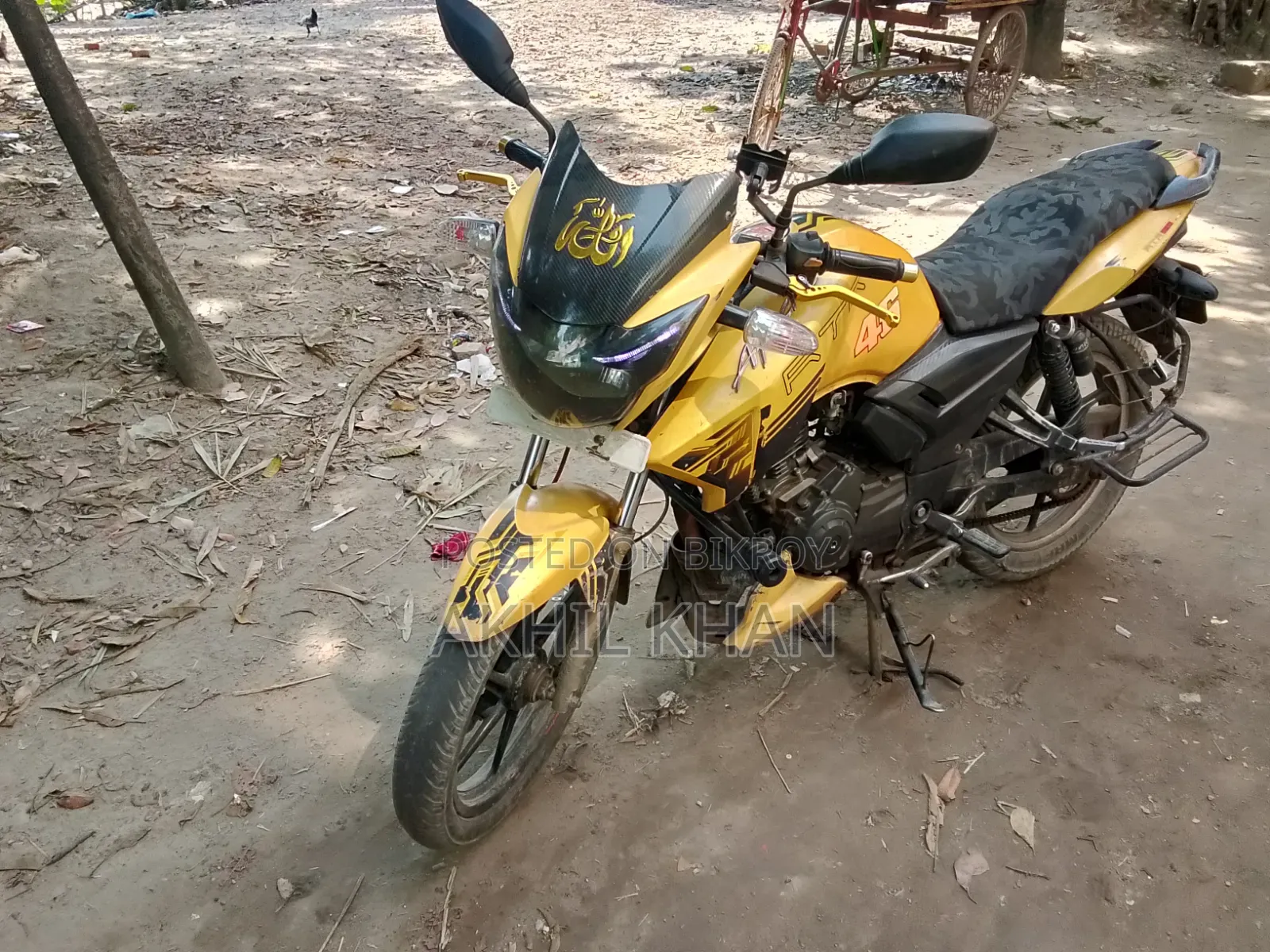 TVS Apache RTR 160 2V 2018 Yellow