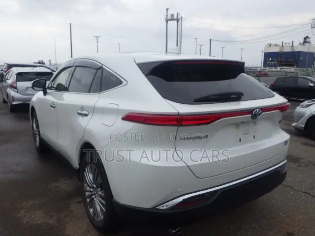 Toyota Harrier 2.5 Hybrid 2021 Pearl