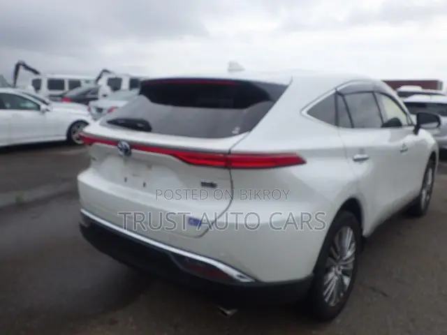 Toyota Harrier 2.5 Hybrid 2021 Pearl