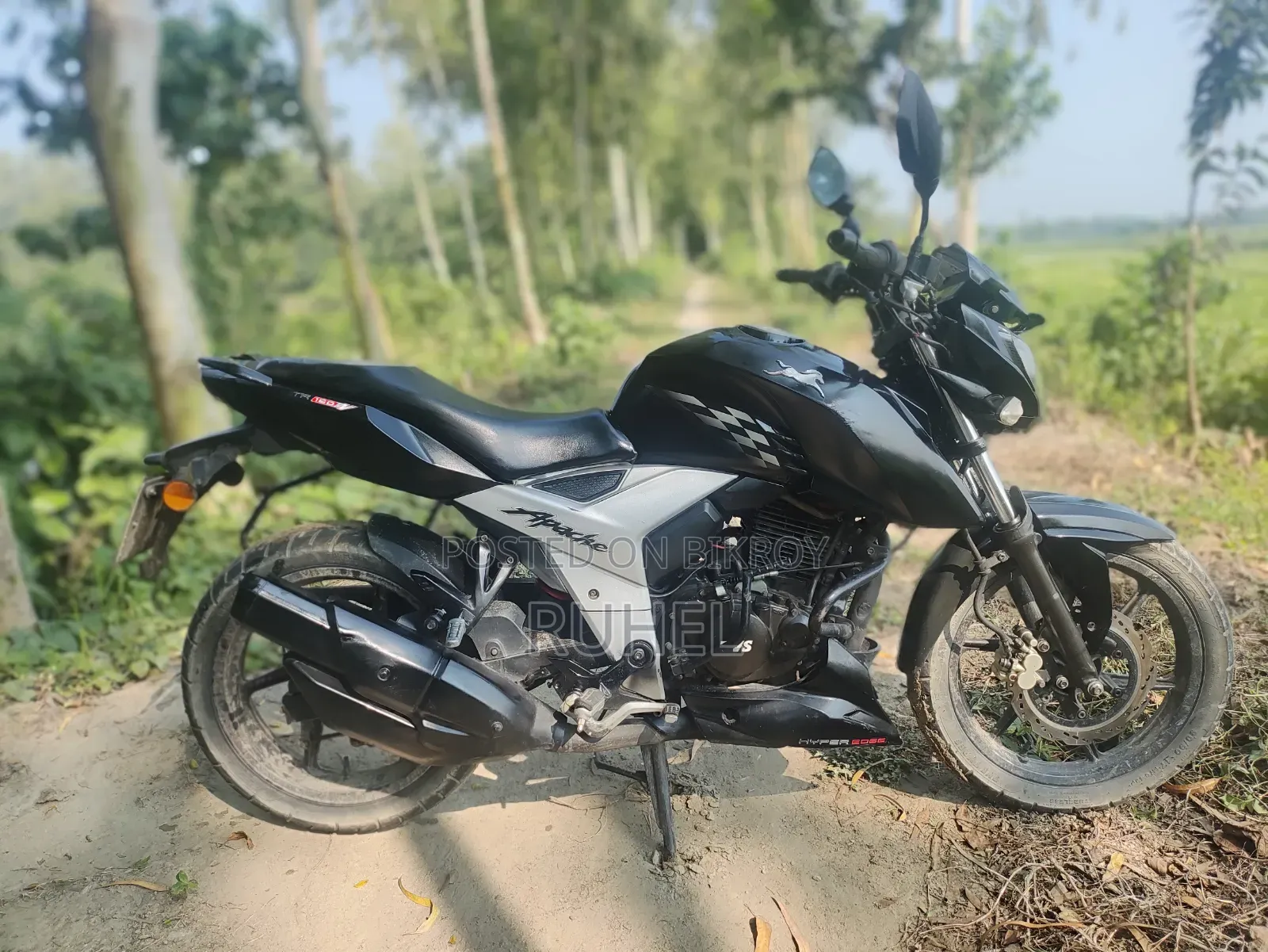 TVS Apache RTR 160 4V 2022 Black
