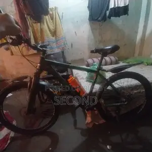 সেকেন্ড হ্যান্ড