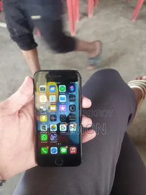 Apple iPhone 7 32 GB Black