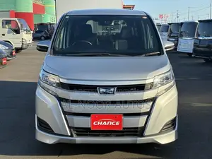 Toyota Noah 2.0 FWD (8 Seater) 2021 Silver