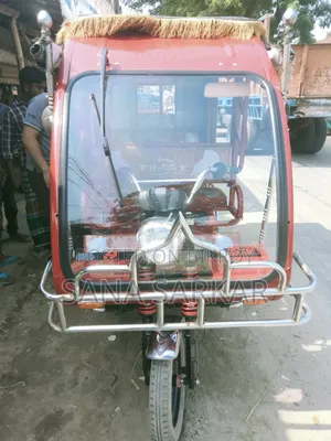 H power 8-seater Mishuk vehicle Red 2025 Car