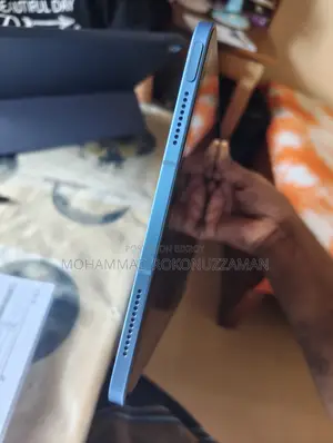Apple iPad (2025) 128 GB Blue