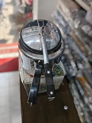 নতুন কিয়াম প্রিমিয়াম প্রেসার কুকার - ৬.৫ লিটার