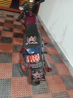 মোটরসাইকেল ২০১৪ রেড