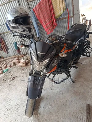 Honda Hornet 2020 Orange