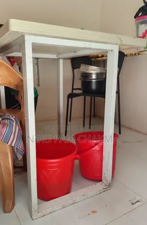 Metal Frame Laminated Board Table