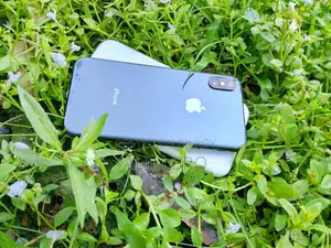 Apple iPhone XS 64 GB Black