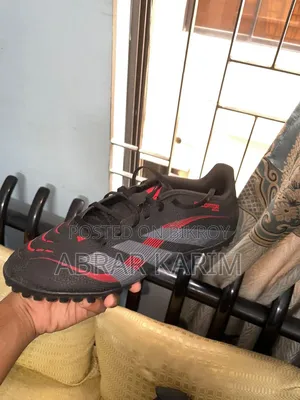 Adidas Predator (Turf)