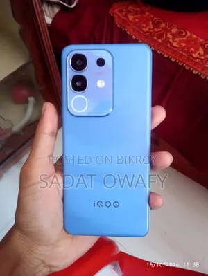 iQOO Z10x 128 GB Blue