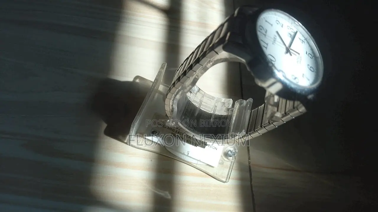 Timex Indiglo WR30M. Imported From USA. Flexible Belt Watch