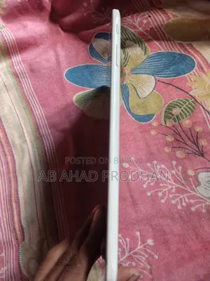 স্যামসাং গ্যালাক্সি ট্যাব ৪ ১০.১ ৮ জিবি সাদা