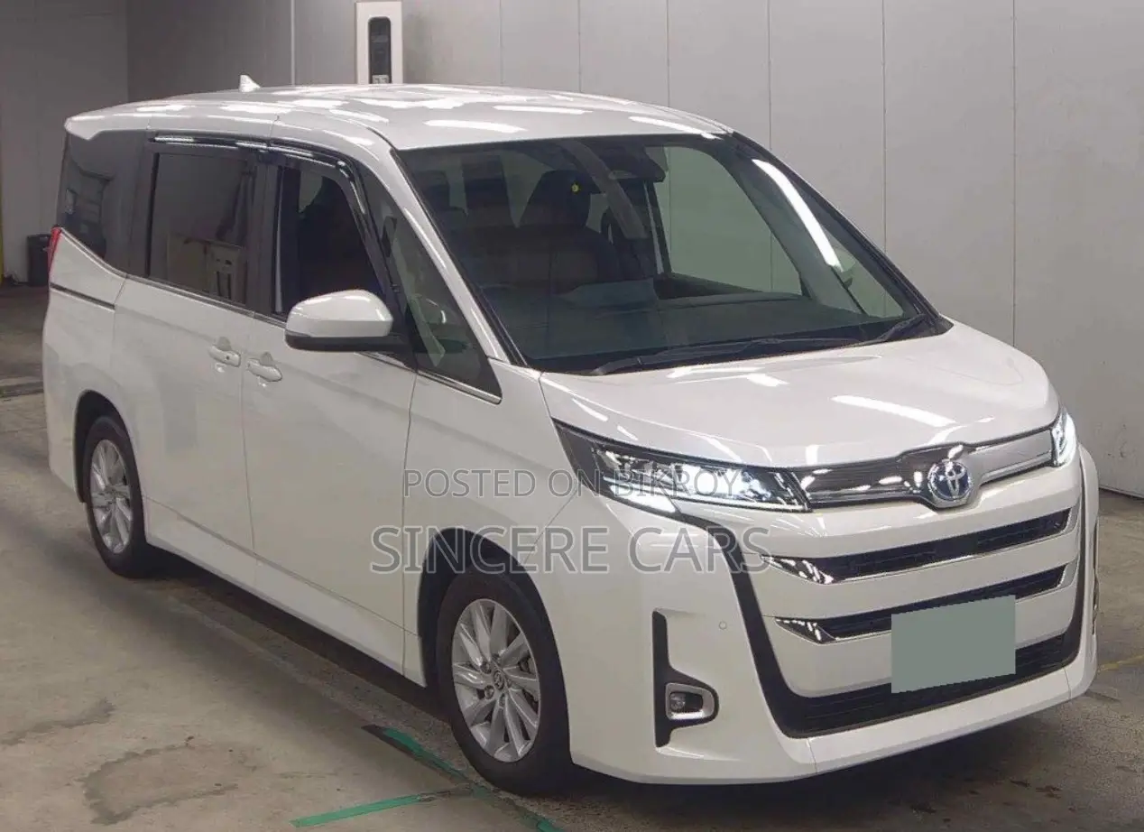 Toyota Noah 2022 Pearl