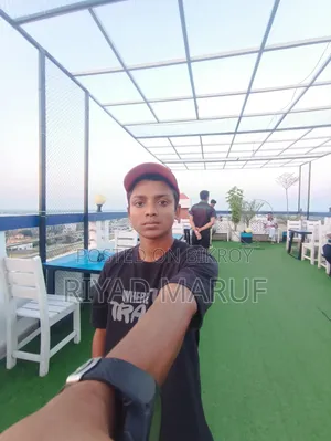 একটা চাকরি হলেই হবে