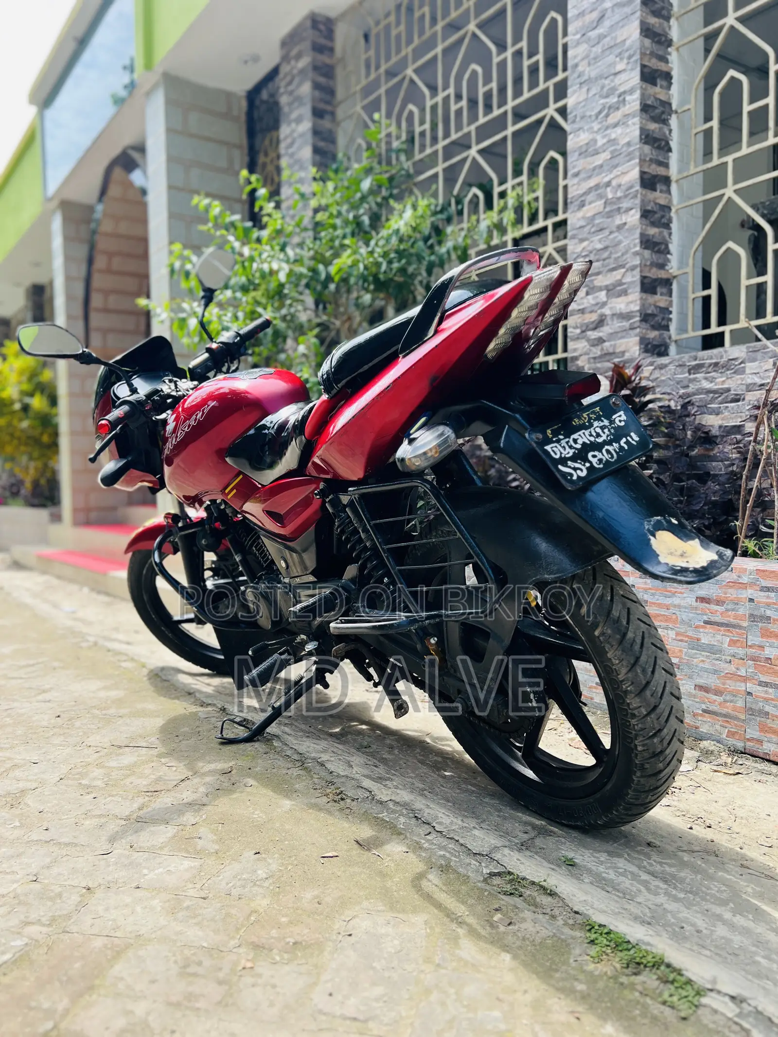 Bajaj Pulsar 150 2009 Red