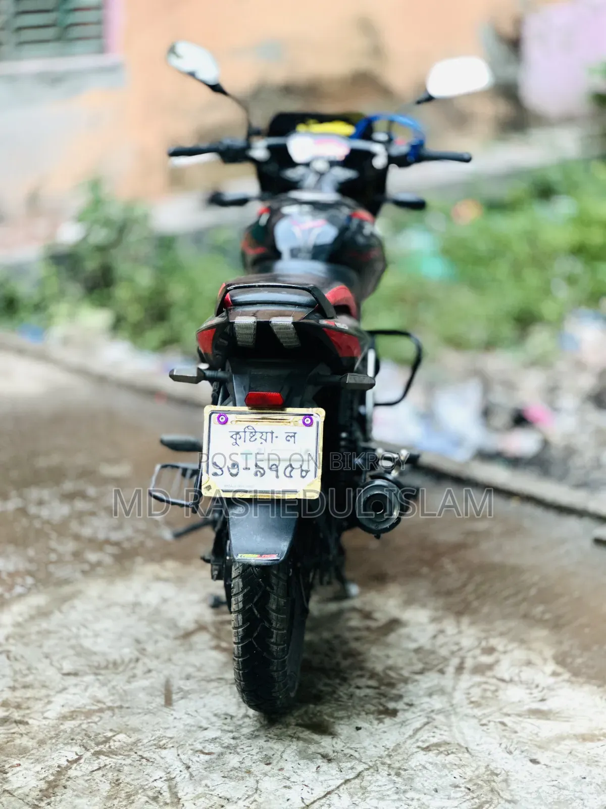 বাজাজ পালসার ১৫০ ২০২৪ কালো
