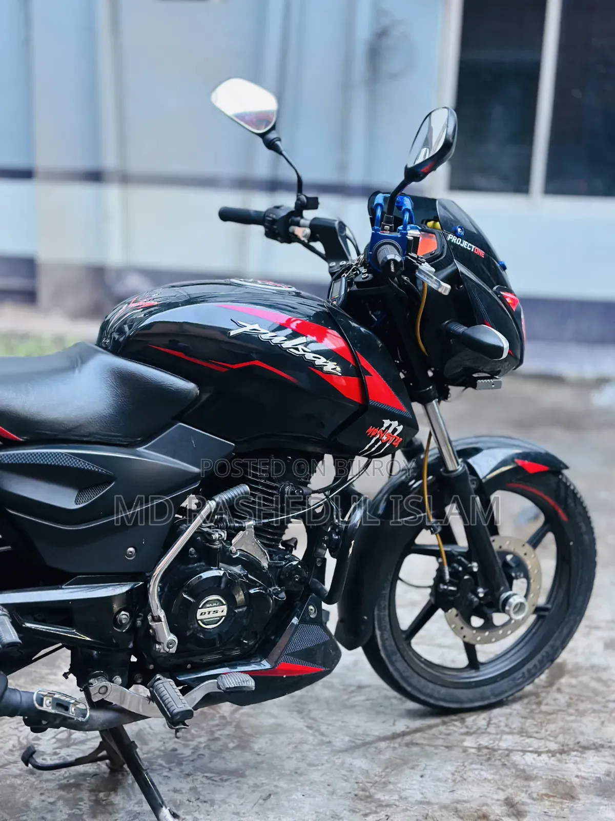বাজাজ পালসার ১৫০ ২০২৪ কালো
