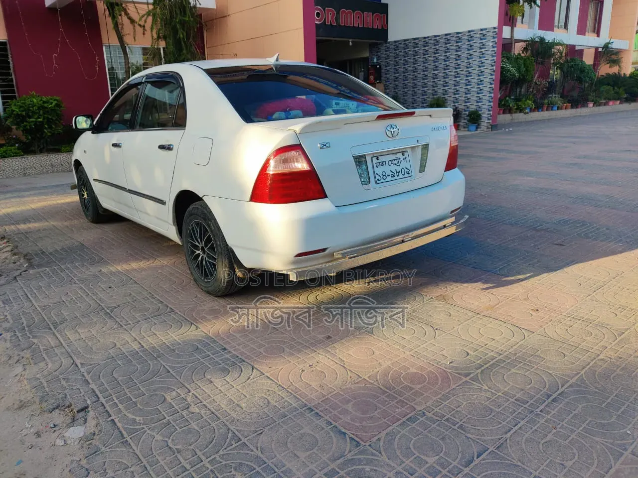 টয়োটা করোল্লা ১.৪ ডি অটোমেটিক ২০০৪ সাদা