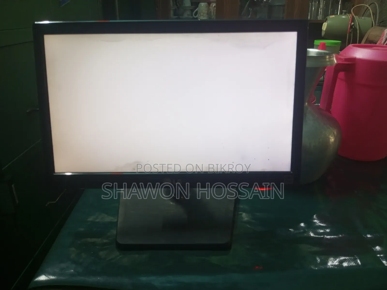 LG Flatron E1642 Monitor for sale