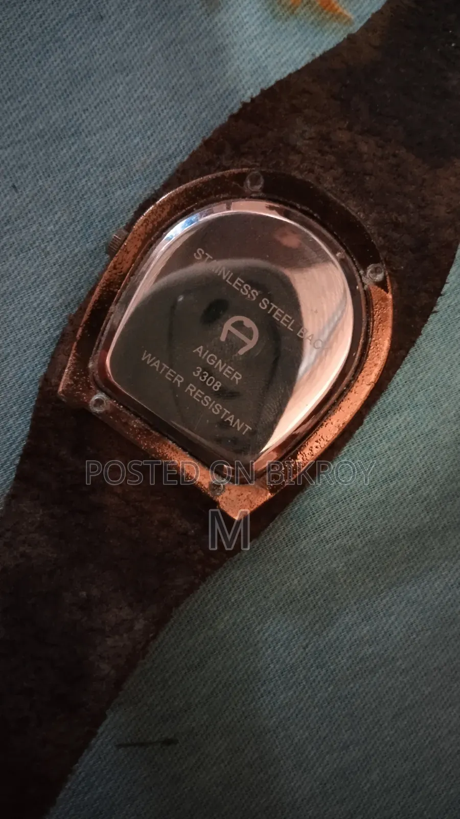 Aigner 3308 Stylish Watch + Free Sunglasses