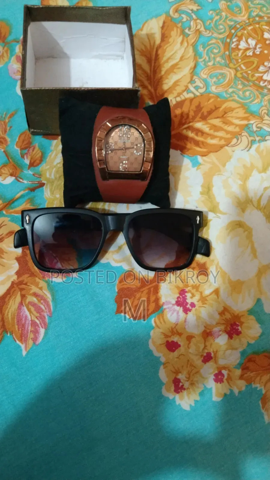 Aigner 3308 Stylish Watch + Free Sunglasses