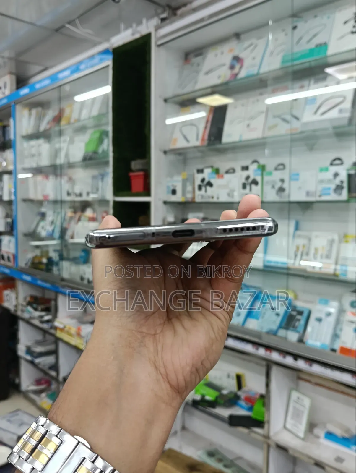 টেকনো ক্যামন ৪০ প্রো ৪জি ২৫৬ জিবি গ্রাফাইট