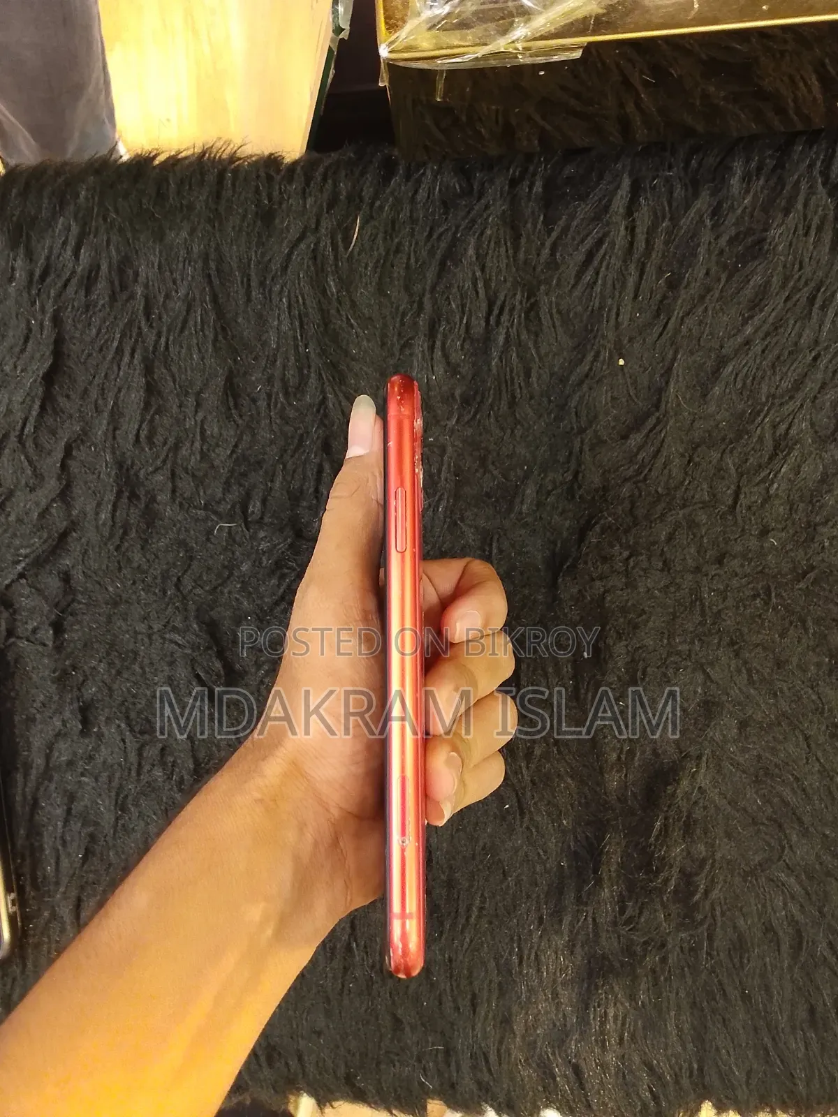 অ্যাপল আইফোন ১১ ৬৪ জিবি রেড
