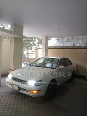 টয়োটা প্রিমিও ১.৫ এফডব্লিউডি ২০০১ হোয়াইট
