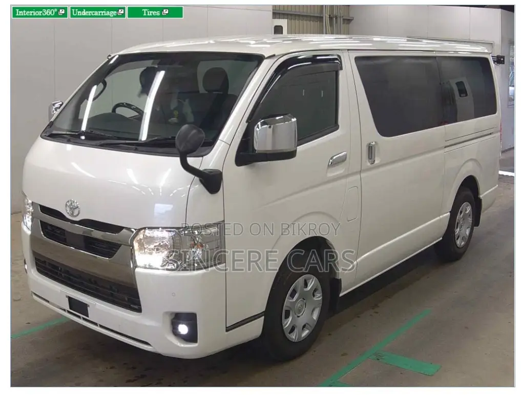 Toyota HiAce 2022 White