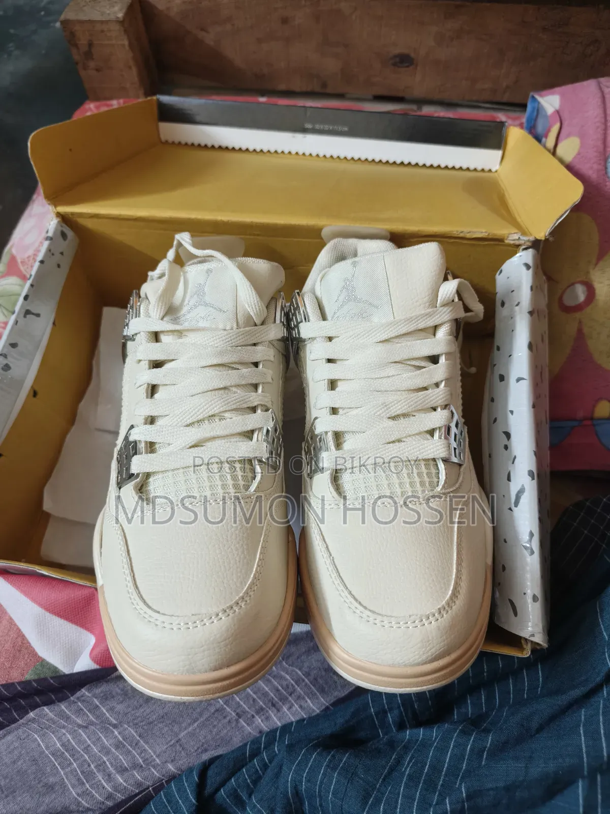 Jordan 4 Sneakers