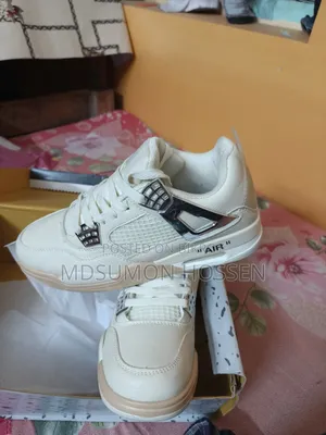 Jordan 4 Sneakers