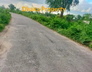 সেক্টর-২৩ এ ৩০ ফুট রাস্তা সংলগ্ন ৫ কাঠা লেক নর্থ প্লট