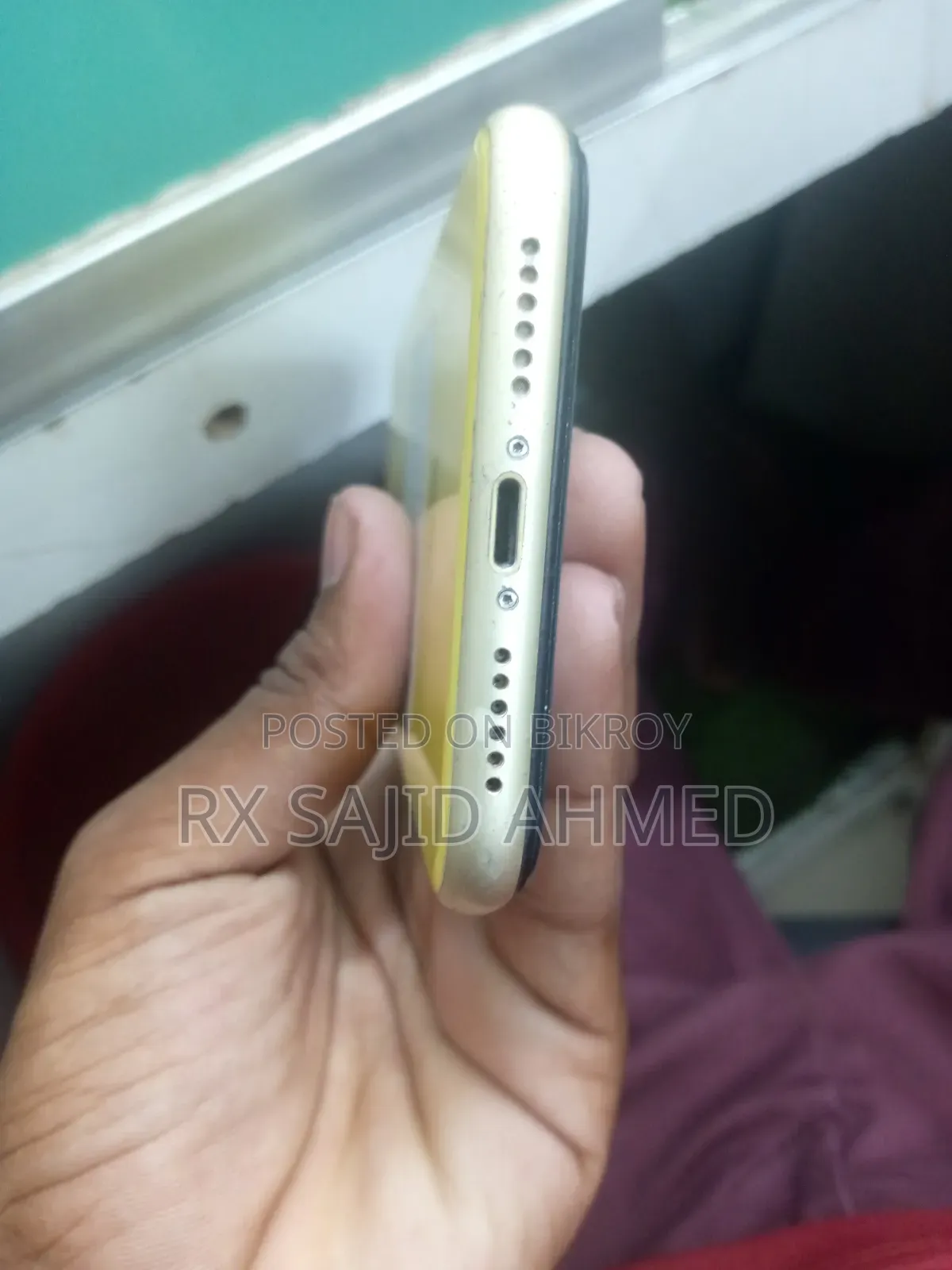 Apple iPhone XR 64 GB Yellow