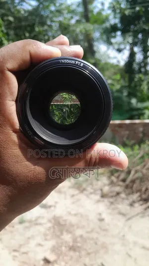 50 mm prime lens
