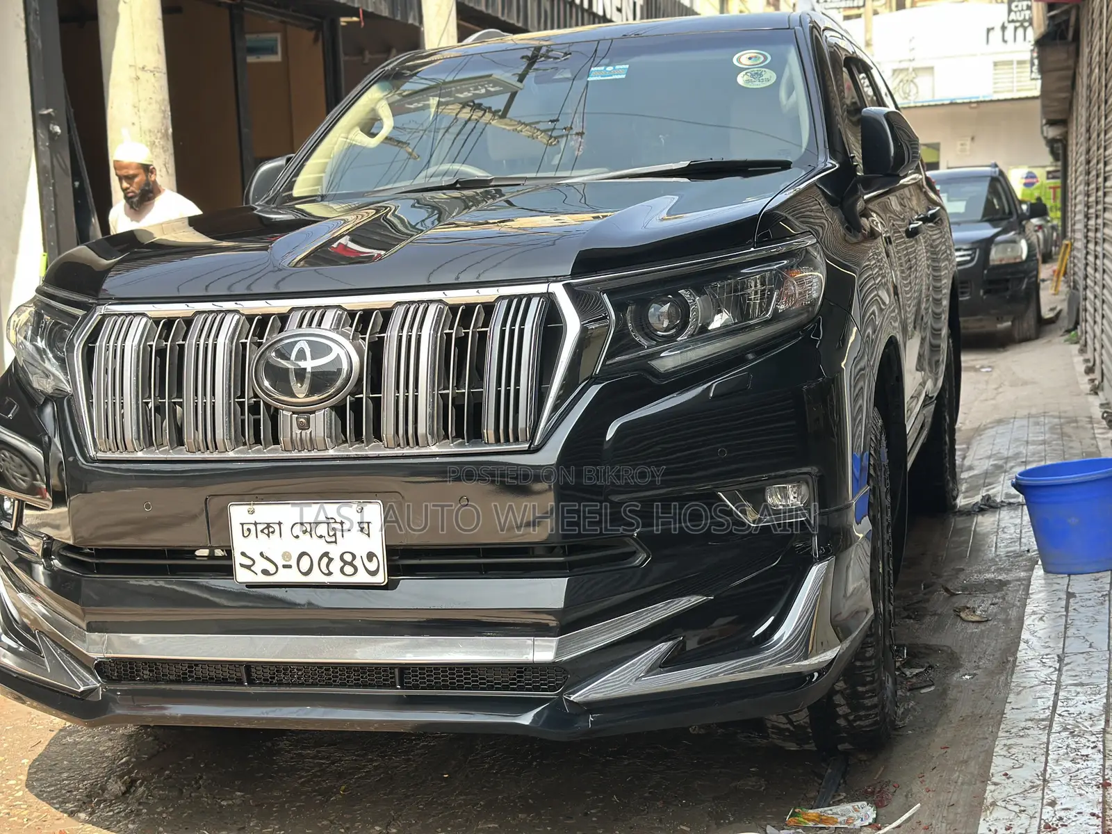 নতুন টয়োটা ল্যান্ড ক্রুজার প্রাডো ২.৭ ২০২০ কালো
