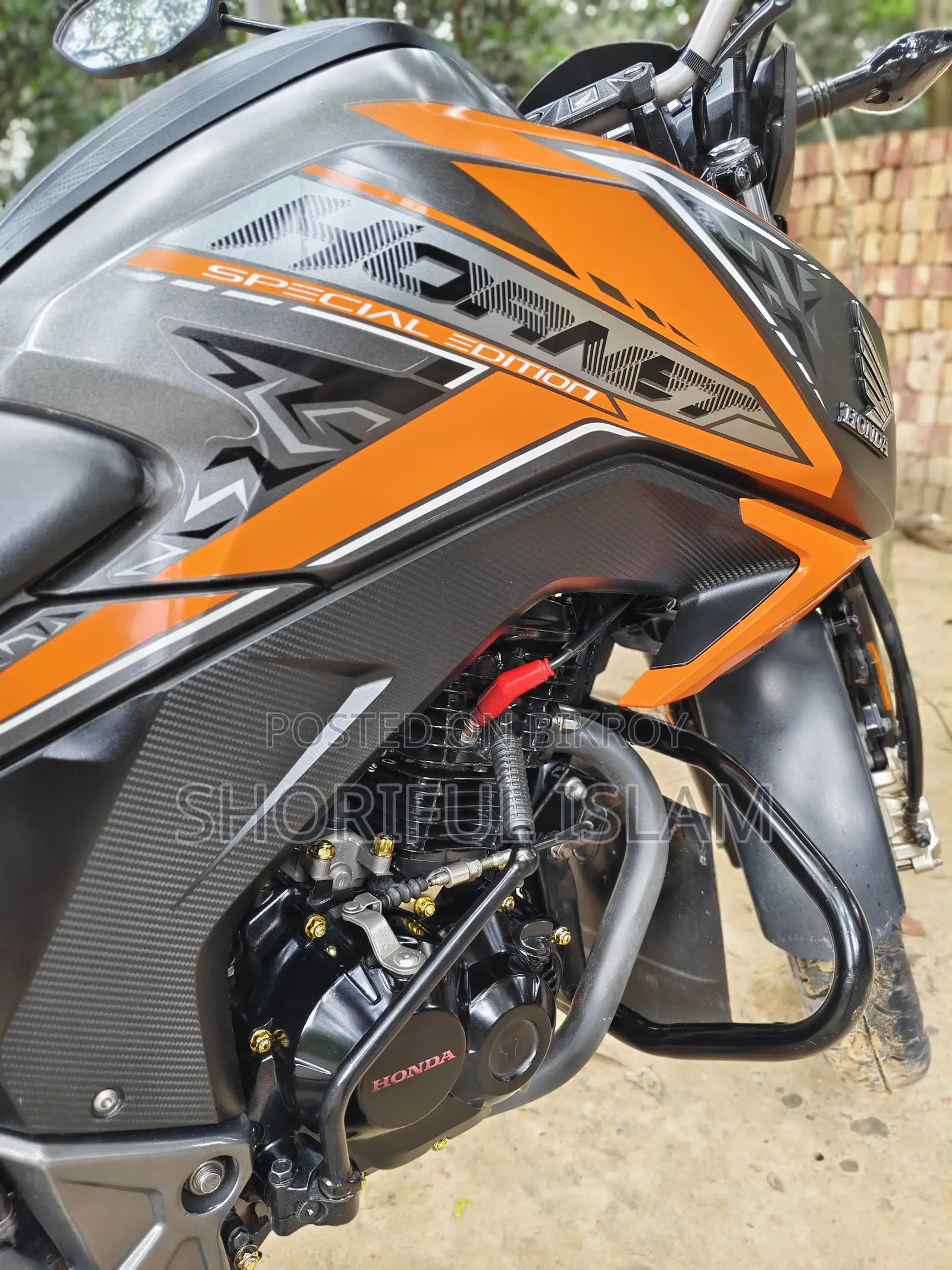 Honda Hornet 2021 Orange