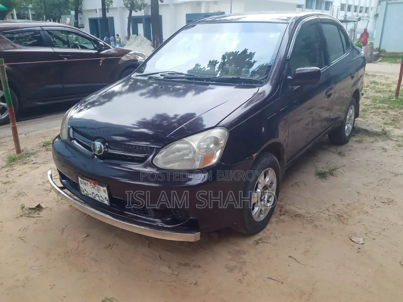 Toyota Platz 2003 Maroon
