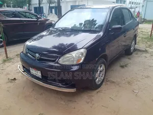 Toyota Platz 2003 Maroon