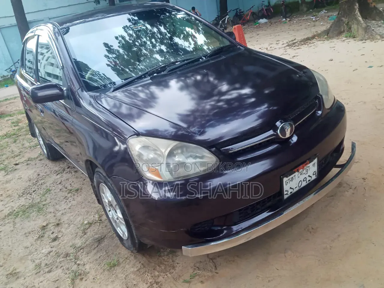 Toyota Platz 2003 Maroon