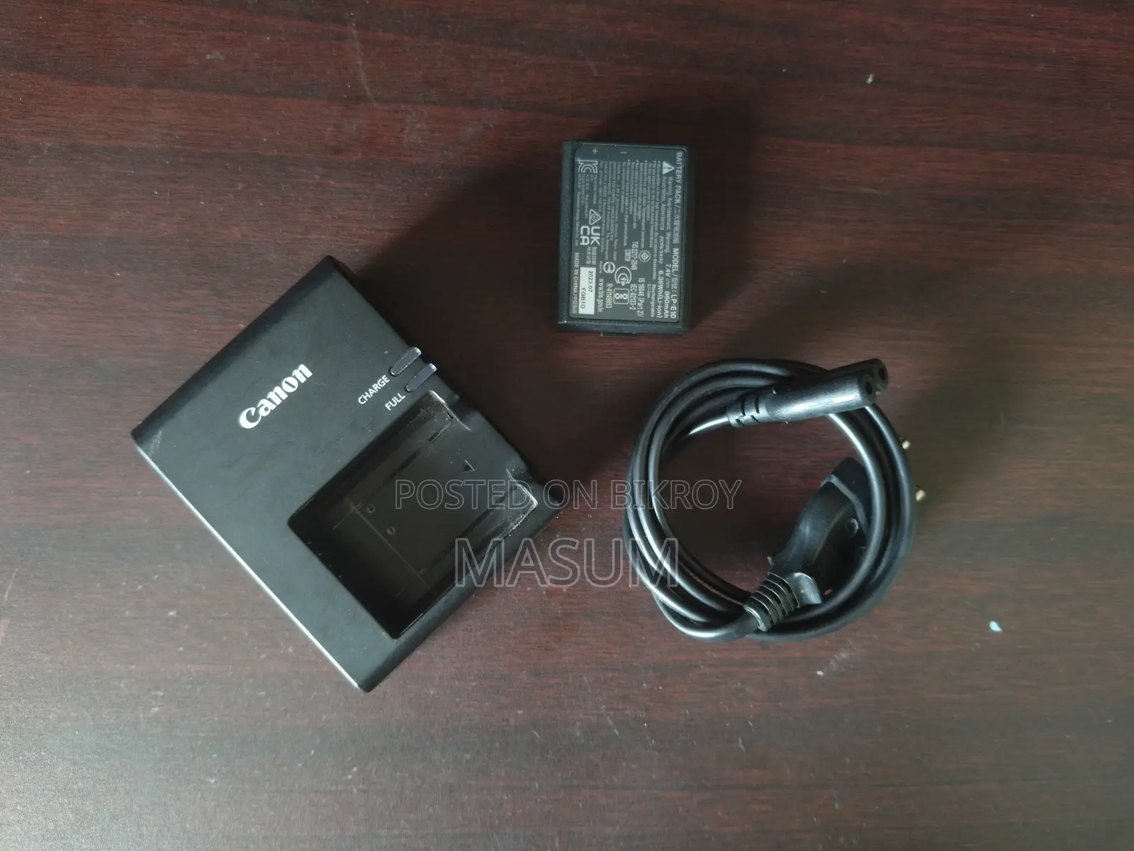Canon EOS 2000D (Rebel T7) Combo Package