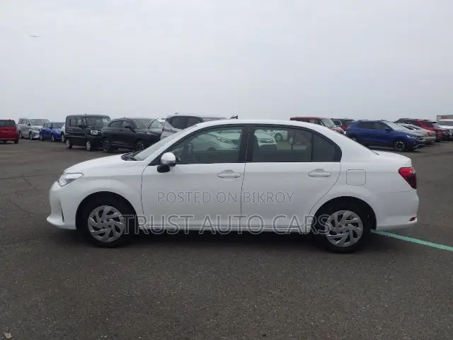 Toyota Axio 2021 White