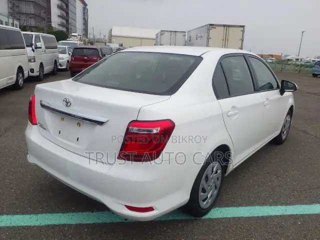 Toyota Axio 2021 White