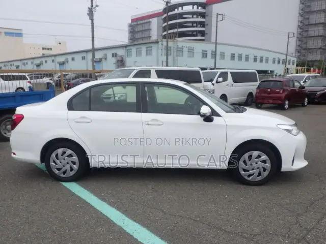 Toyota Axio 2021 White