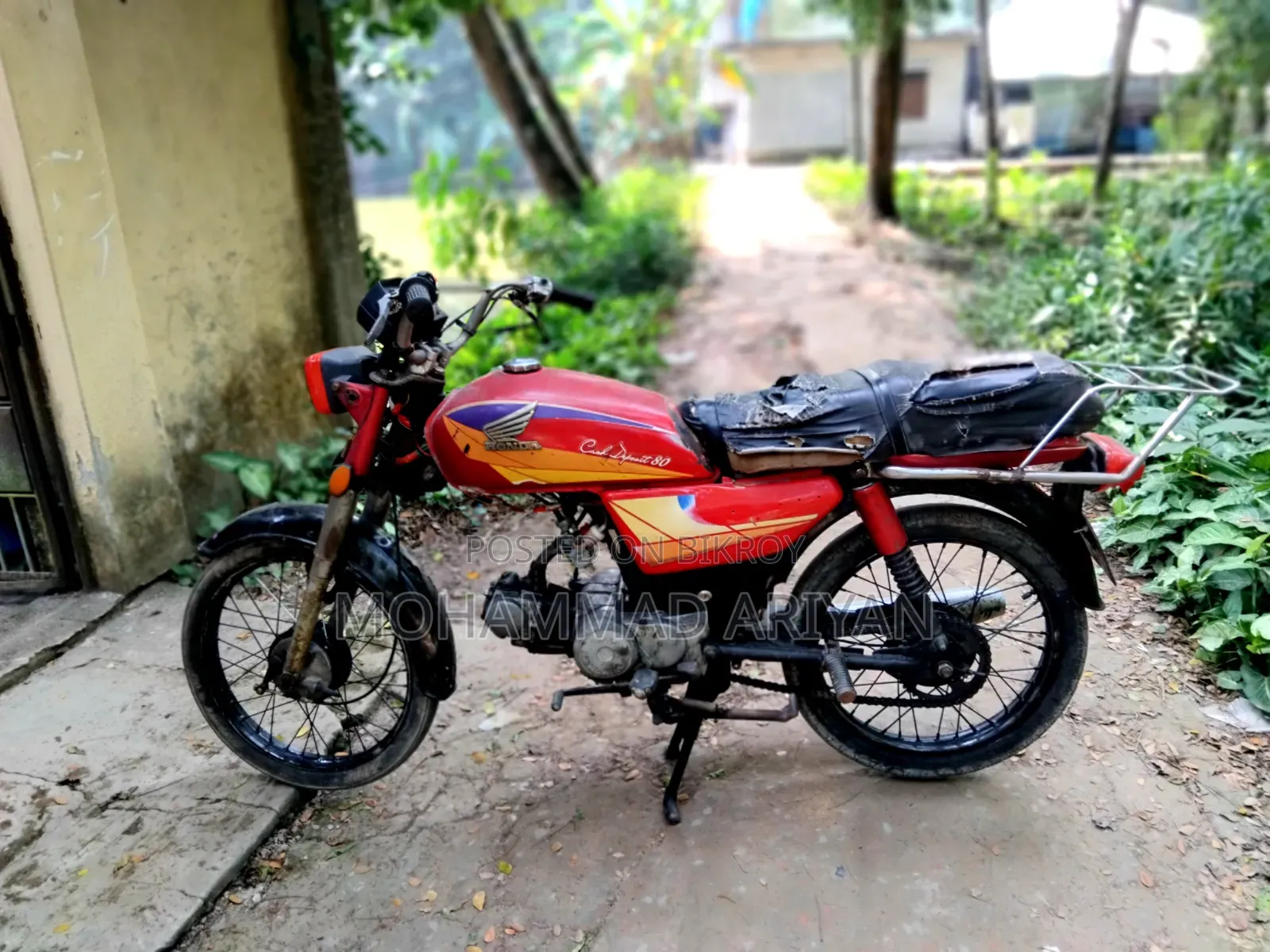 Honda 2011 Red
