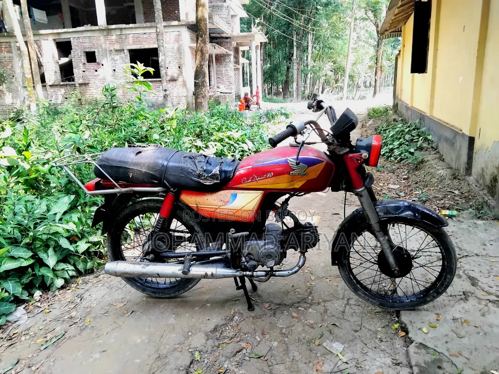 Honda 2011 Red