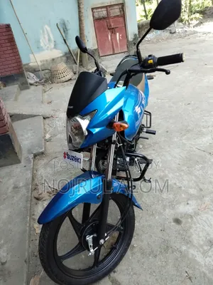 সুজুকি হায়াতে ২০২৫ ব্লু